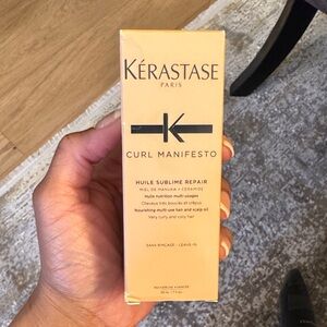 Kérastase Curl Manifesto Hair and Scalp Oil